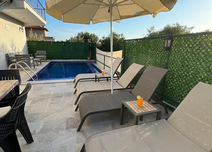 Villa Nazard